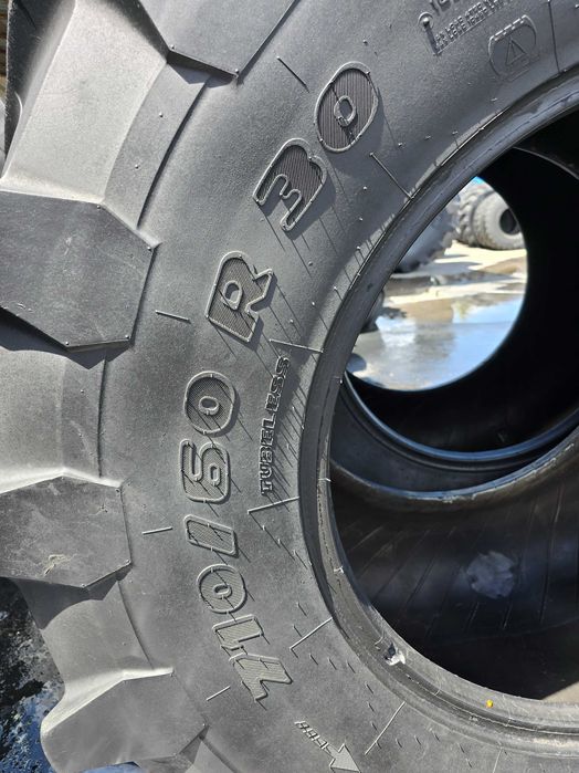 710/60R30 Trelleborg TM900 JM989 JM990 Komplet