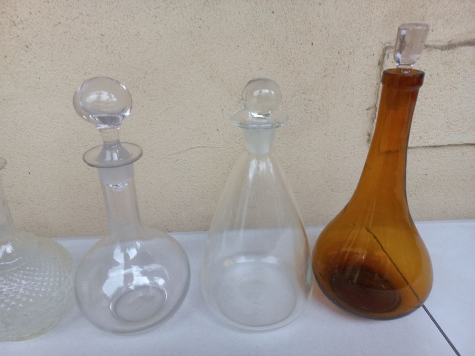Antigas garrafas para licor