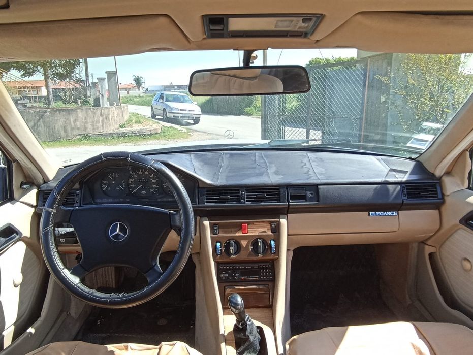 Mercedes W124 250 D