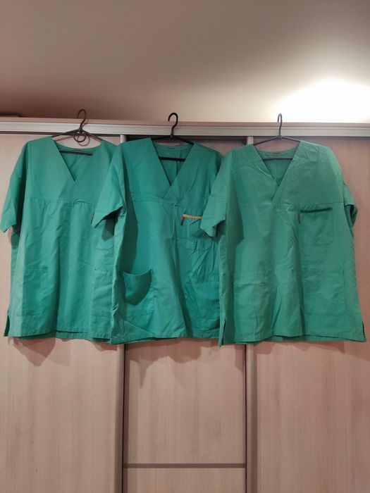 Продам медицинські кофти,і халати.
