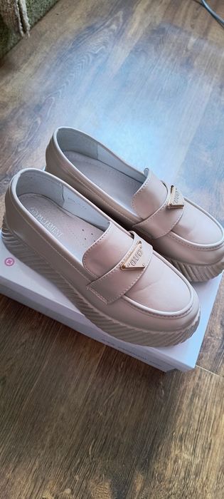 Взуття для дівчинки