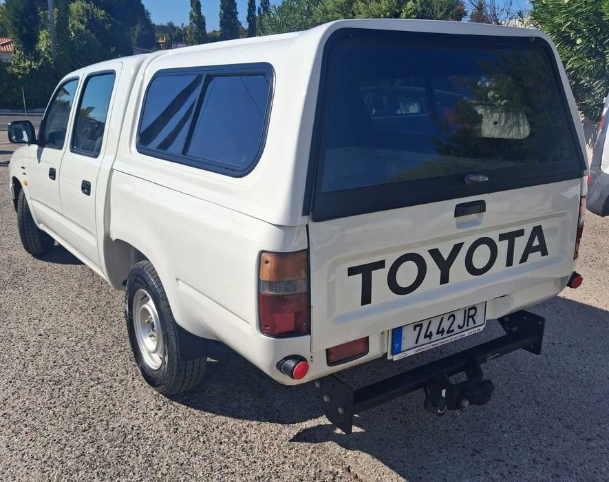 Toyota Hilux 2.4D