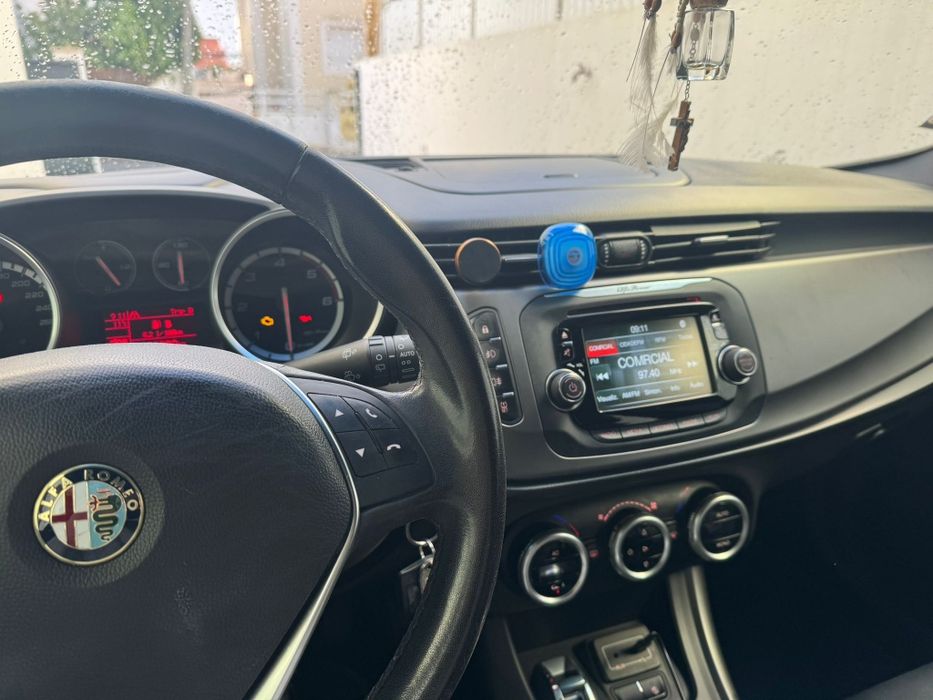 Alfa Romeo Giulietta 1.6 JTDm Distinctive. Nacional.