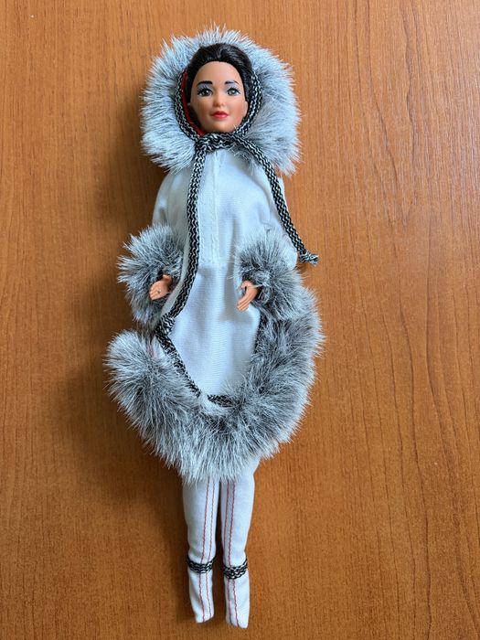 Barbie Eskimo 1990 року