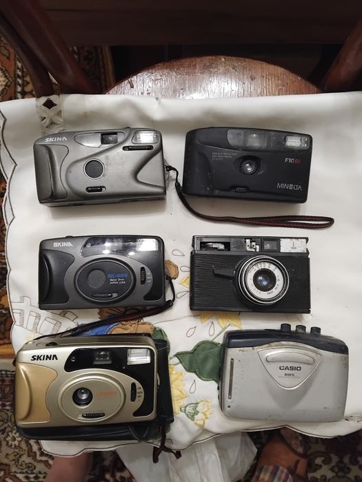 Фотоаппараты продам одним лотом.