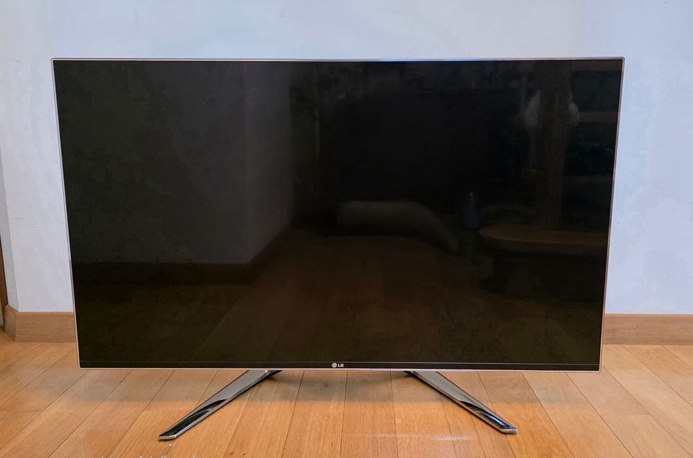 Telewizor LG 47LM960V [47 cali]