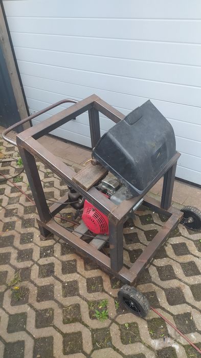 Honda  rębak spalinowy