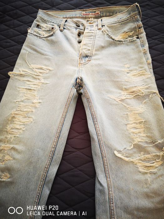 Calças de Ganga com cortes