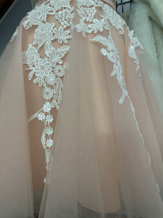 Suknia tiulowa 34-38 cywilna