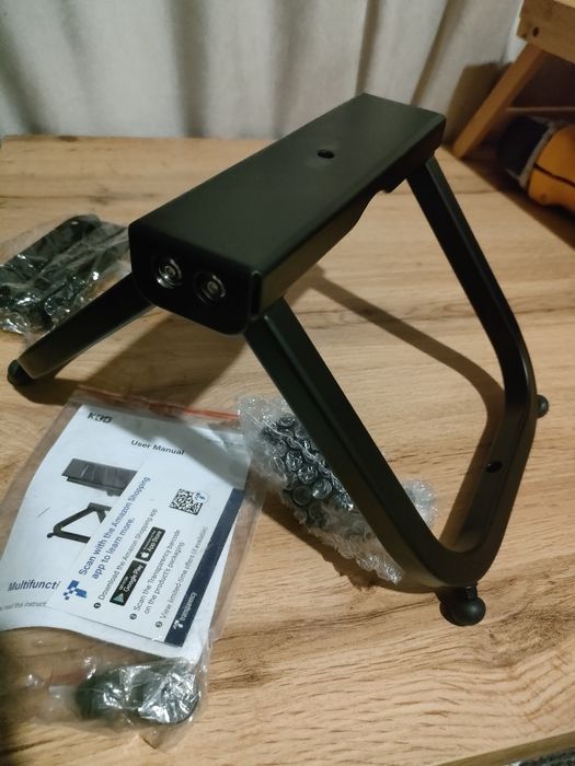 Uchwyt do projektora biórowego