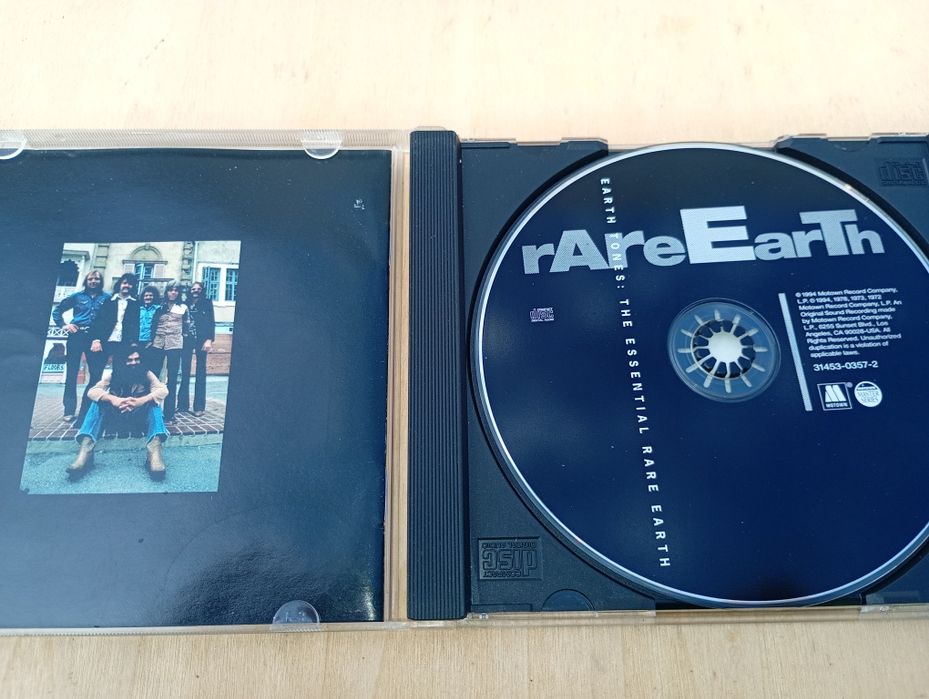 CD Earth Tones: The Essential Rare Earth