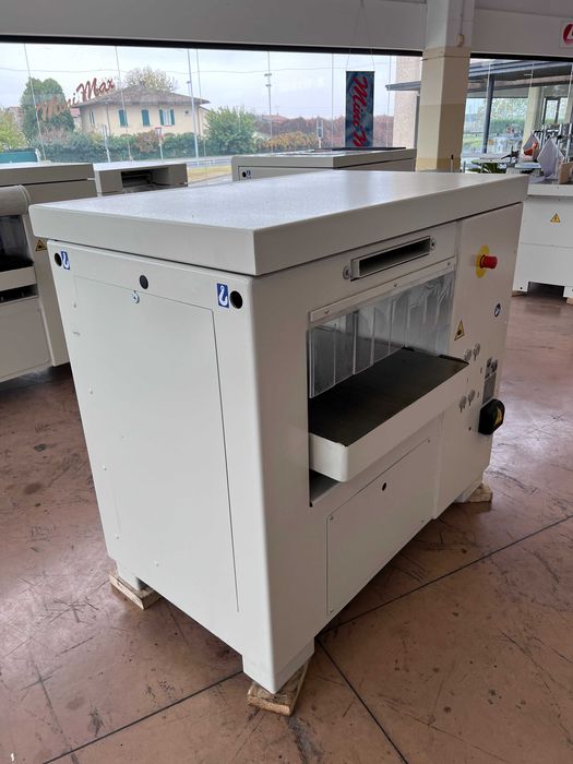 Grubościówka SCM s630 nova