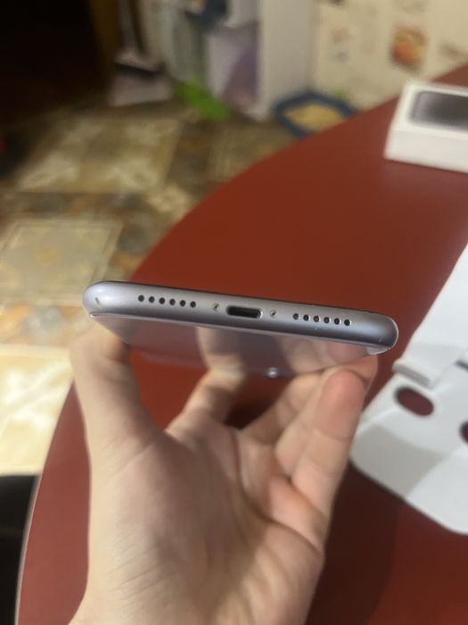 Iphone 11 64/gb neverlock