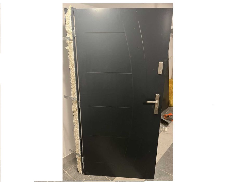 Drzwi zewnętrzne lewe 90 cm z ościeżnicą