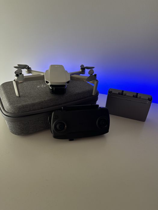 Drone DJI Mini SE - Pack Fly More Combo COMO NOVO