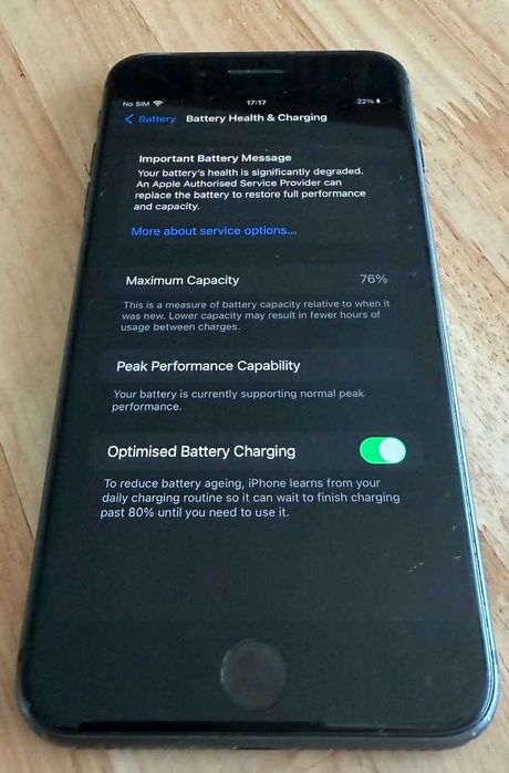 iPhone 8 Plus 64 GB – Preto – Muito bom funcionamento