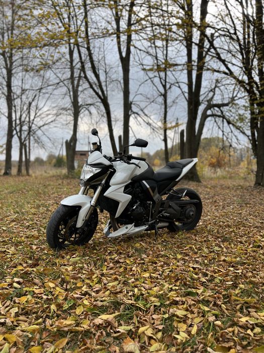 Honda cb1000r продам