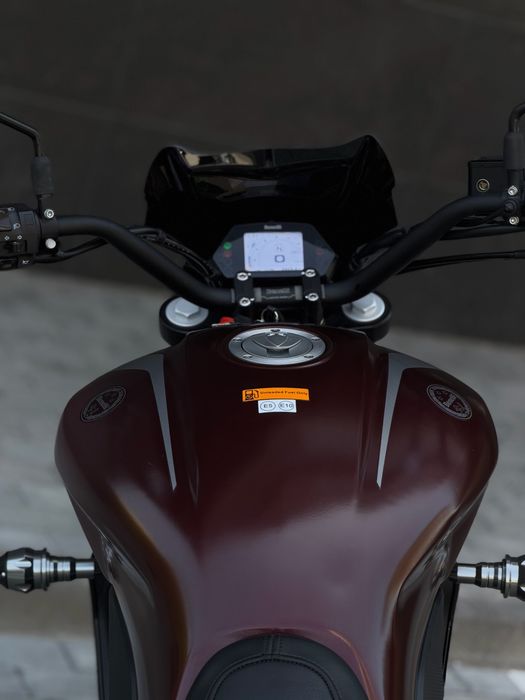 BENELLI 502 C CRUISER- Poucos Quilómetros!