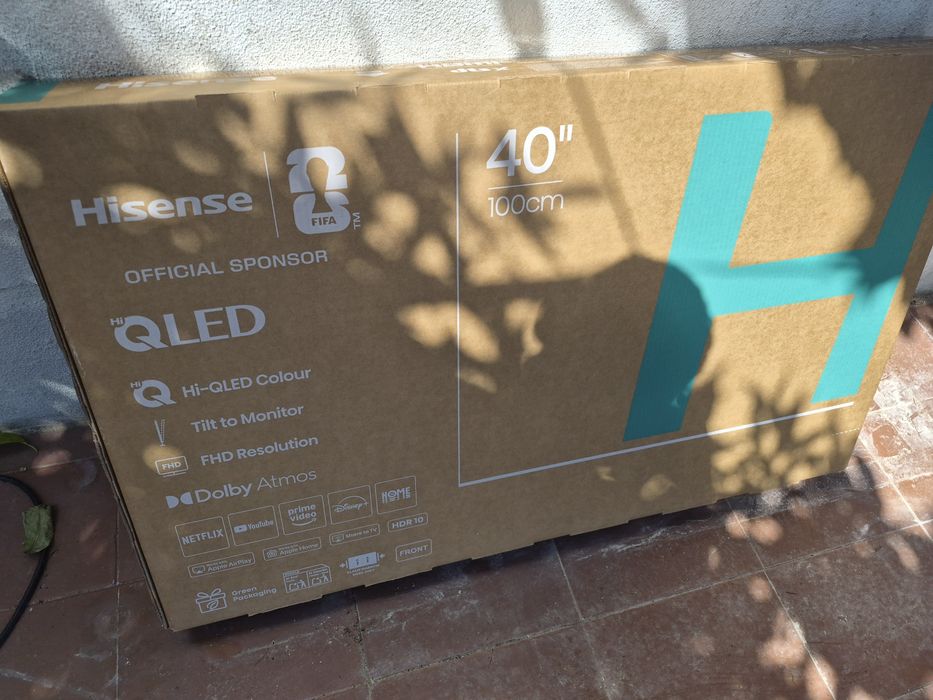 Televisão Hisense QLED 40" - nova e selada