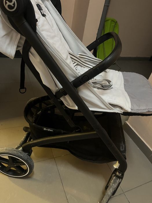 Прогулянковий візочок Cybex Beezy 2024
