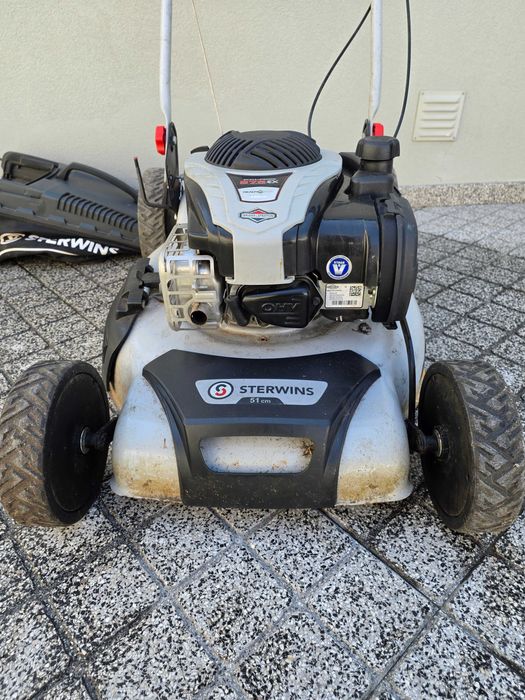 Corta-relvas a gasolina Sterwins 575EX Series – Bom estado