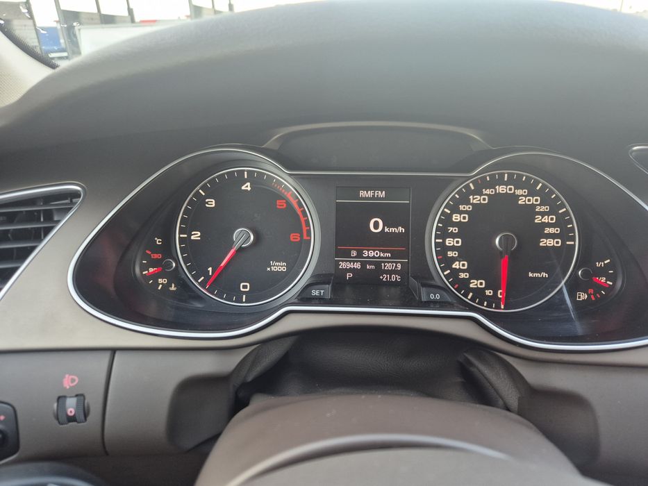 Sprzedam piękne Audi A4 B8 2012