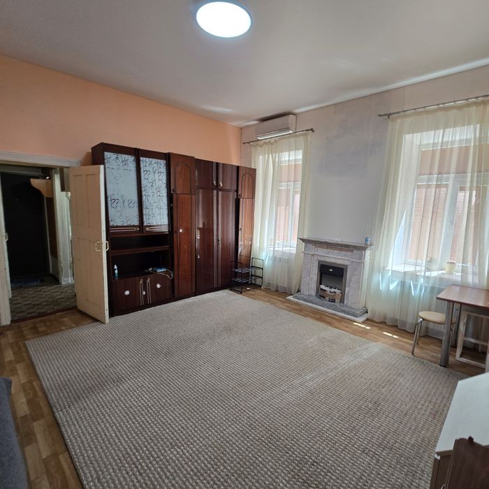 Продаж 1 кімнатна  квартира  Центр вулиця Адміральська