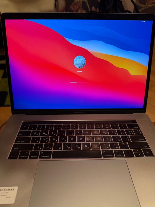 MacBook Pro 15 2017 core i7 16Gb 256 Touchbar (не працює флеш памʼять)