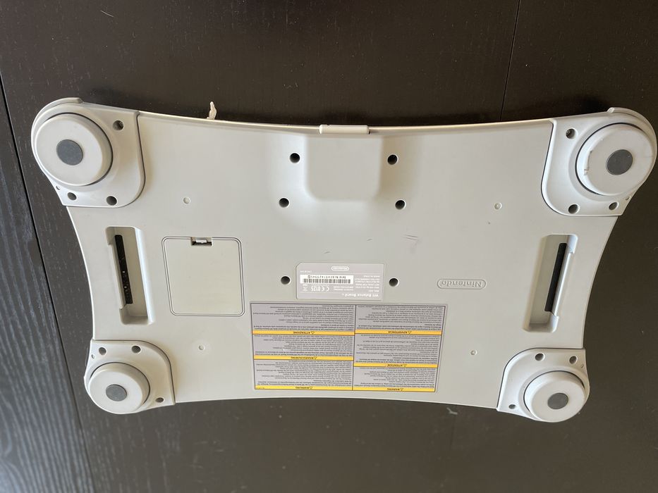 Wii Balance Board + Wii Fit64739397037186122