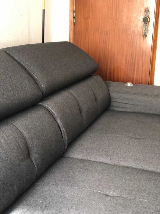 Sofá-cama Moderno Premium – C/ Entrada USB, Arrumação e 2 Puffs