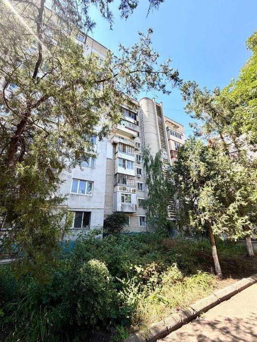 4-кімнатна квартира в цегляному будинку, Десантний бульвар