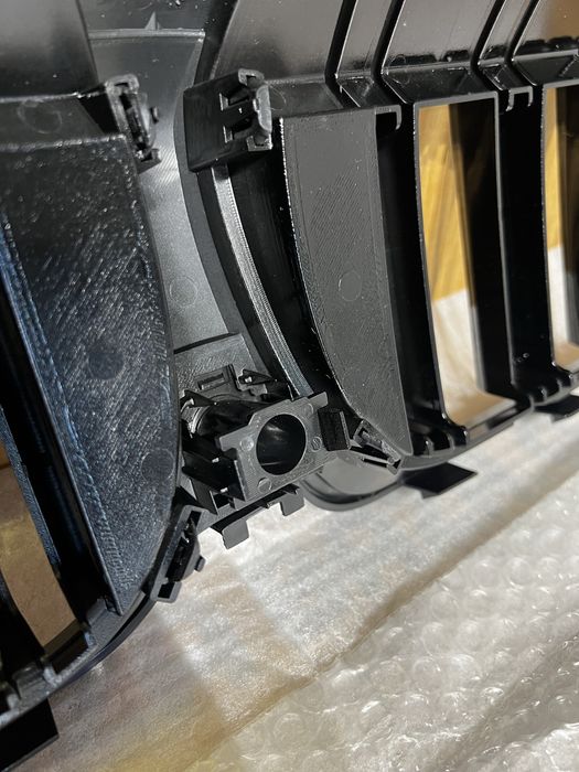 Решітка радіатора ноздрі bmw g20