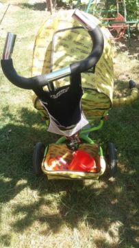 Продам детский велосипед с ручкой!!