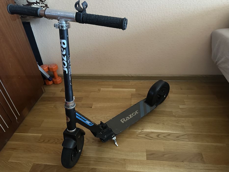 Самокат Razor A5 Air