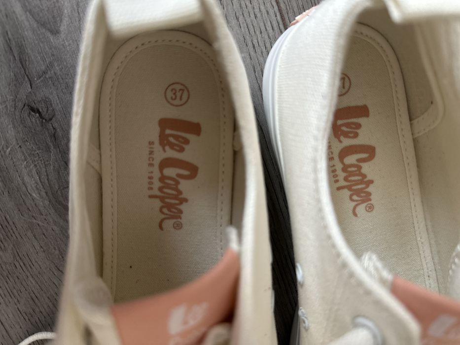 Нові кеди Lee Cooper