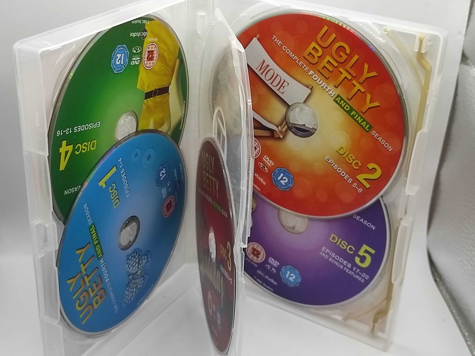 WYPRZEDAŻ DVD brzydula Betty, ugly betty 4 sezon