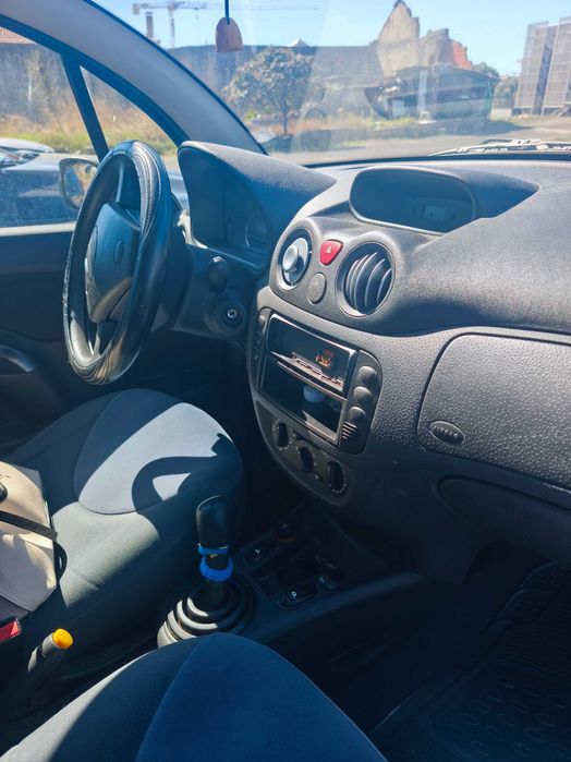 Citroën C3 1.1i / 1.4i (2004) – 162.000 km | Económico e Fiável