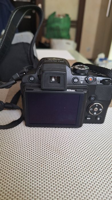 Продам фотоаппарат Nikon Coolpix  P500