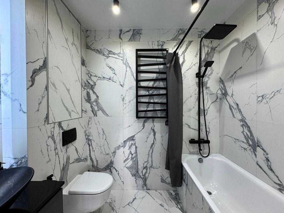 Apartment in Kyiv - More