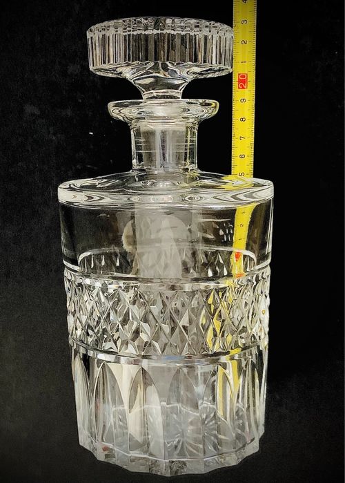 Garrafa de cristal lapidado