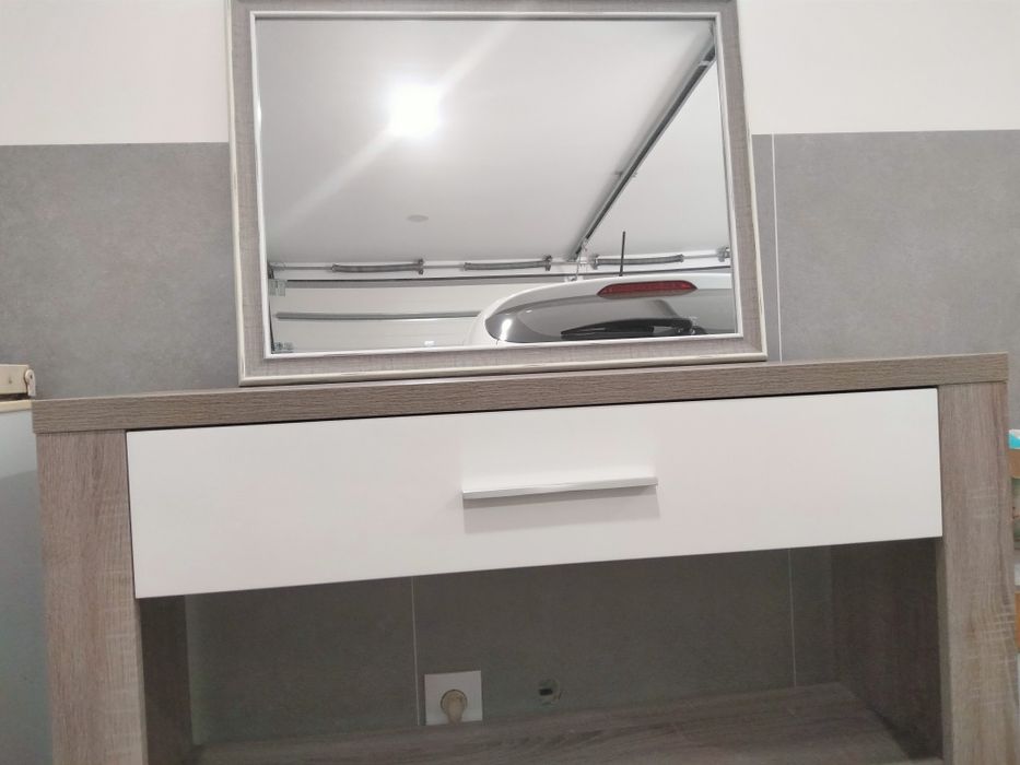 Hall entrada com espelho