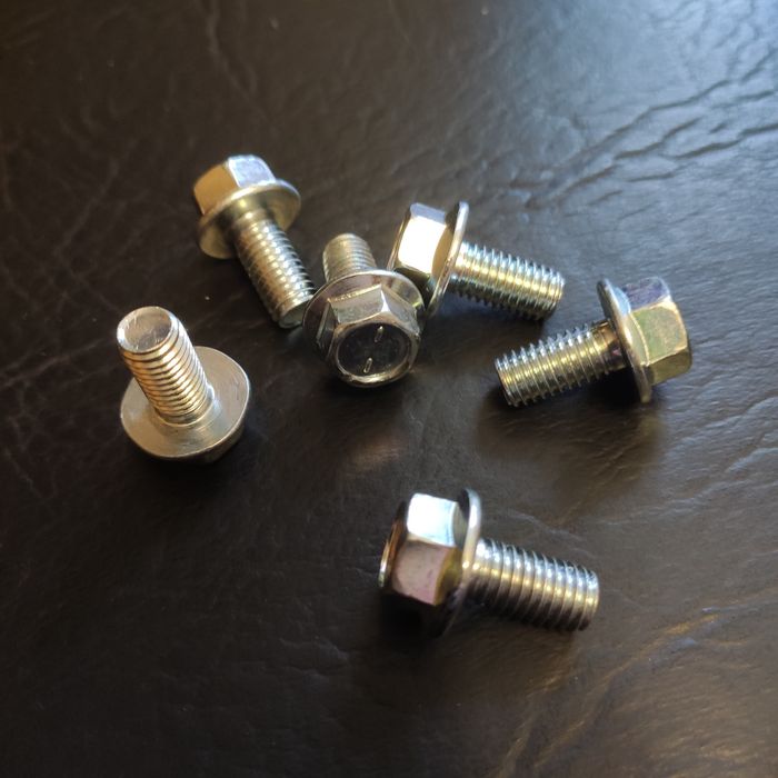 Болты стандартные хром