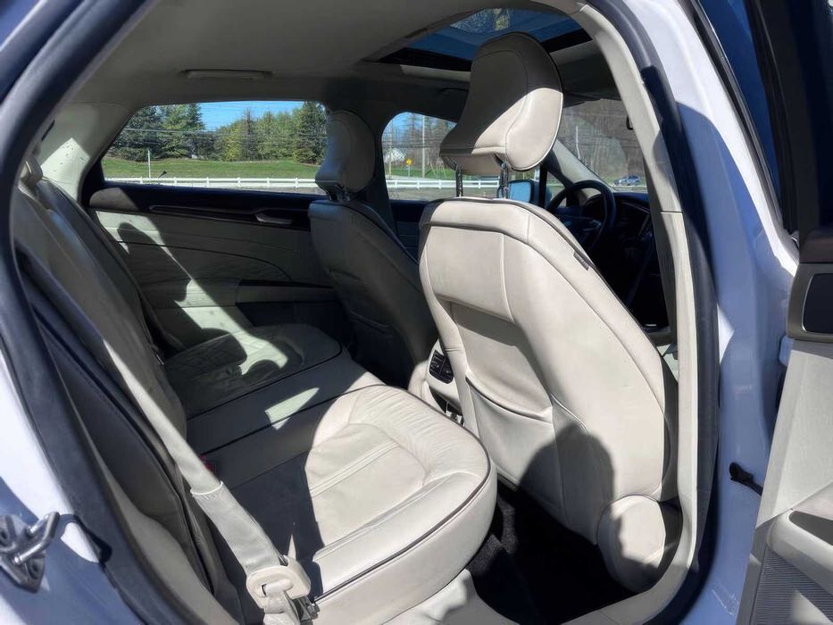 Ford Fusion      2018