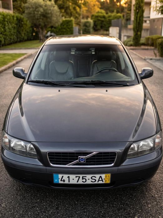 Volvo S60 2.0T em excelente estado