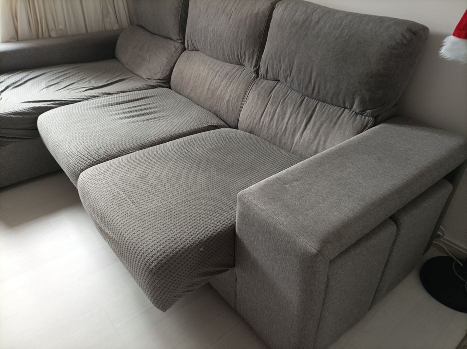 Sofá 3 lugares com chaise longue com arrumação