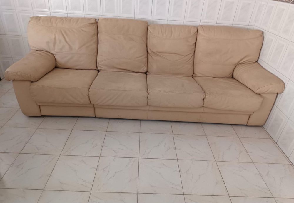 Sofá em pele genuína