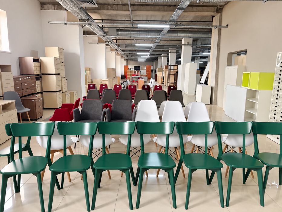 РАСПРОДАЖА диванов кресел стульев и мебели для отдыха