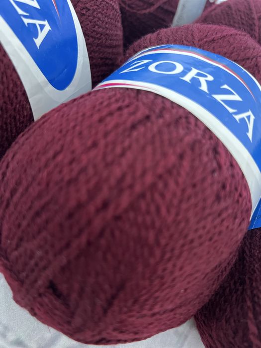 Włóczka w kolorze śliwki - 6 szt. ZORZA