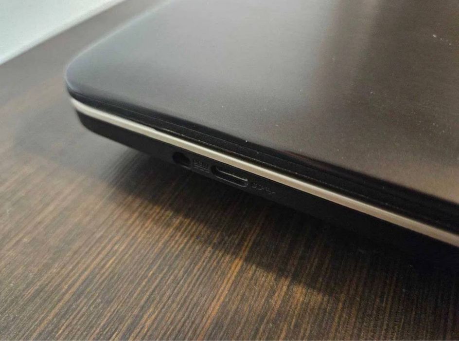 Sprzedam laptop ASUS