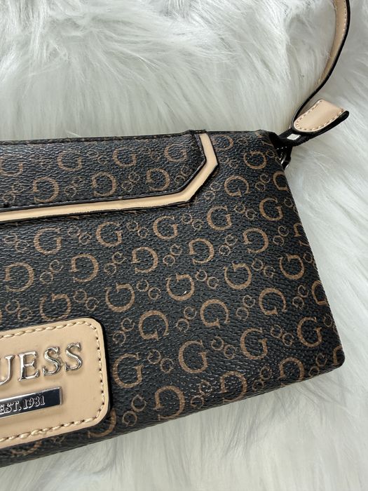 Guess torebka damska z monogramem na ramię do ręki Logo brązowa beżowa